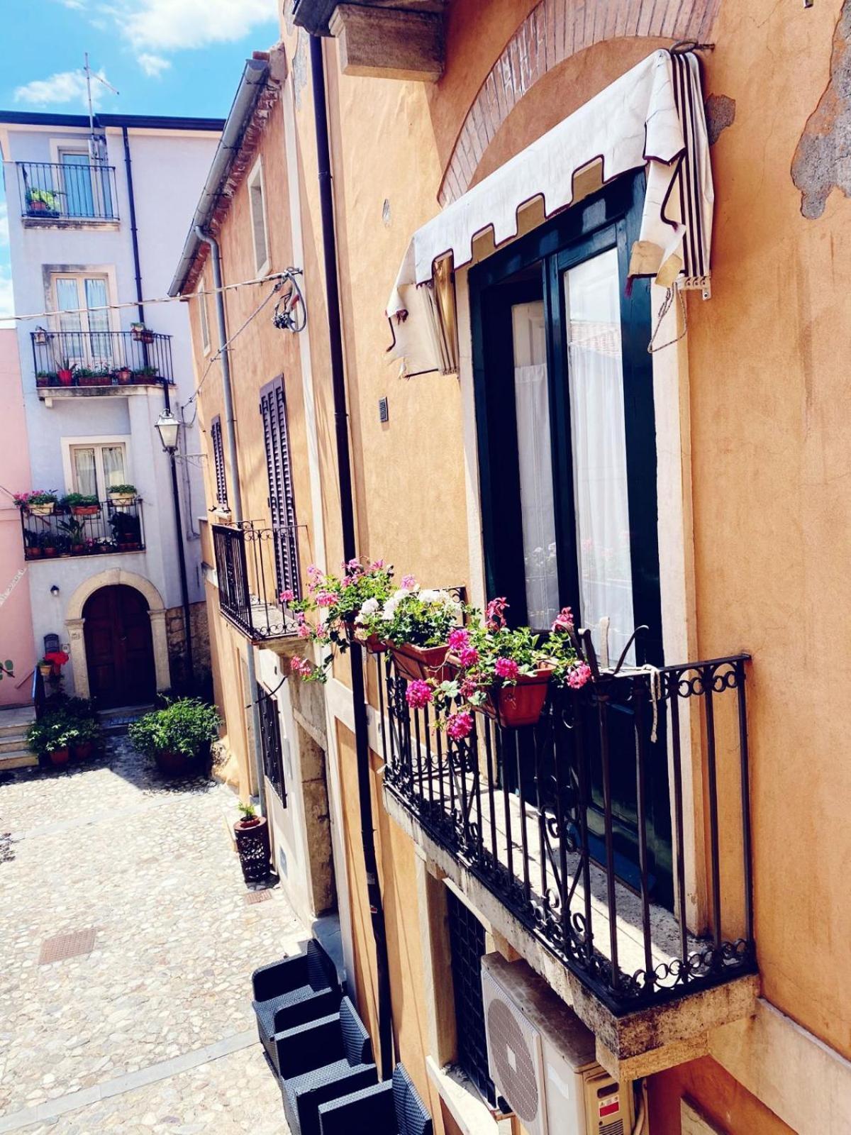 Caterina House Nel Borgo Piu Bello D'Italia San Lucido Phòng bức ảnh
